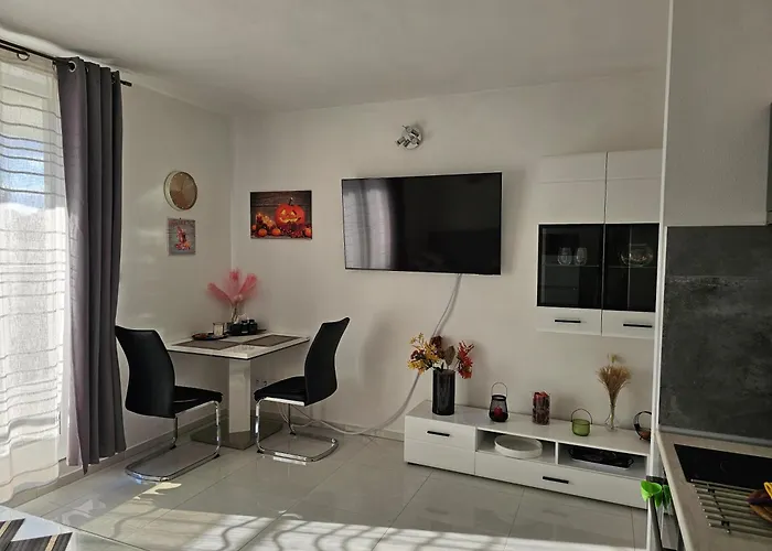 Lägenhetshotell I&v - Adults Only 4*